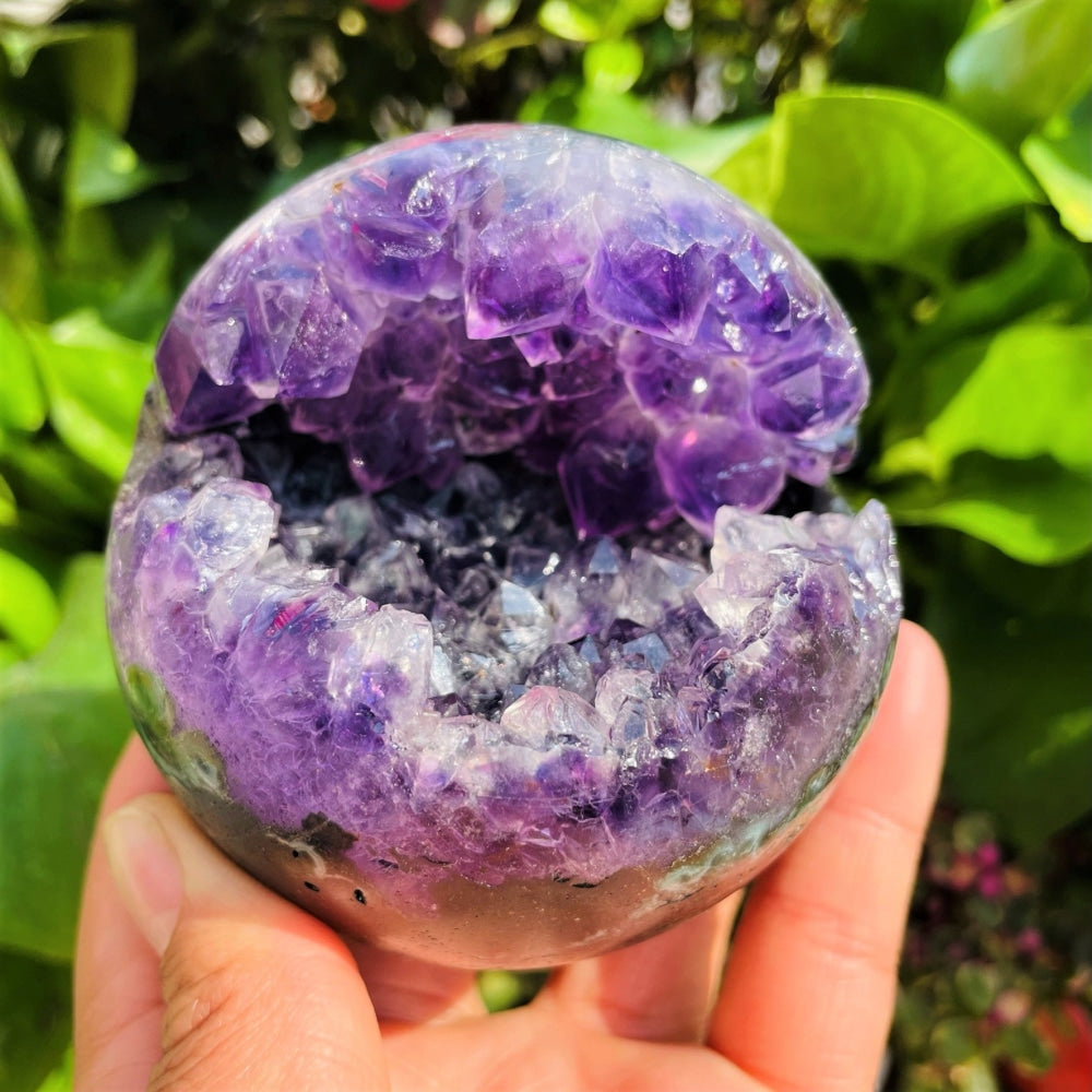 Amethyst Geode Sphere (Item #0049)