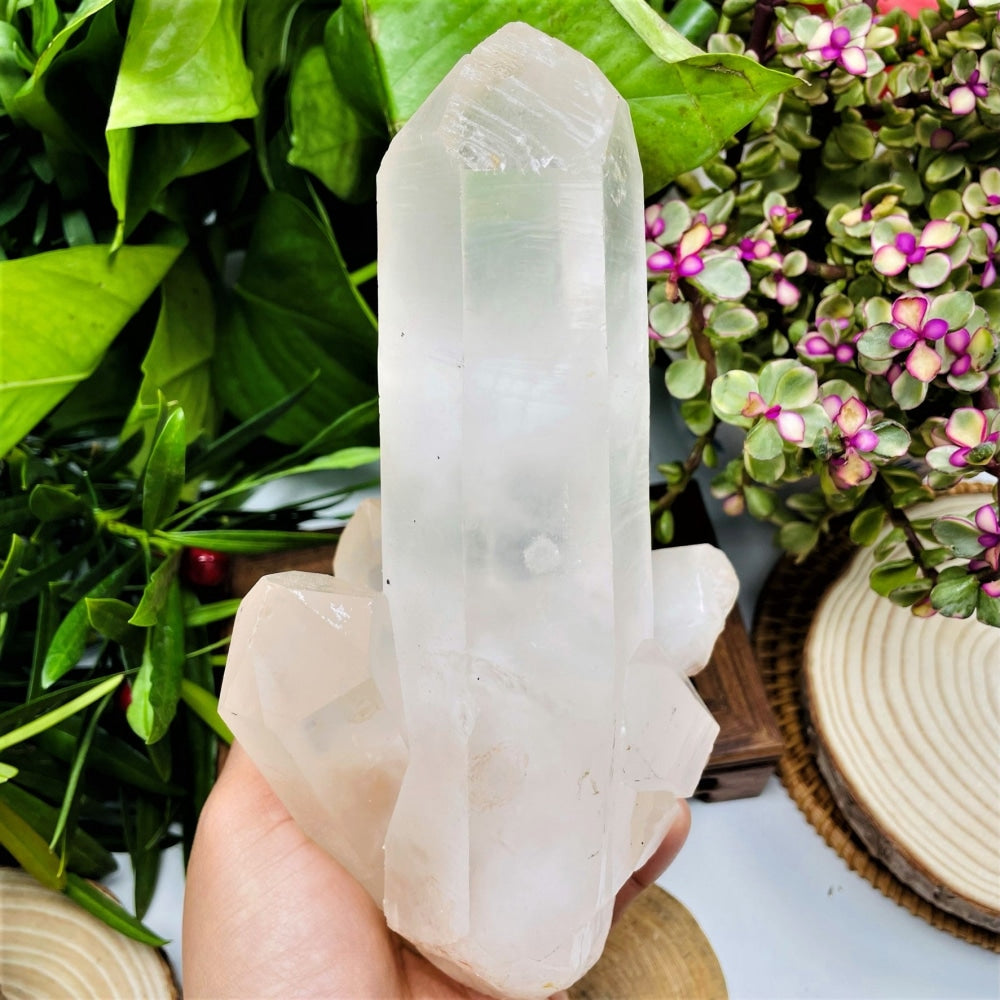 Large (2.42 lbs.) Freeform Quartz Shard (Item #0045)